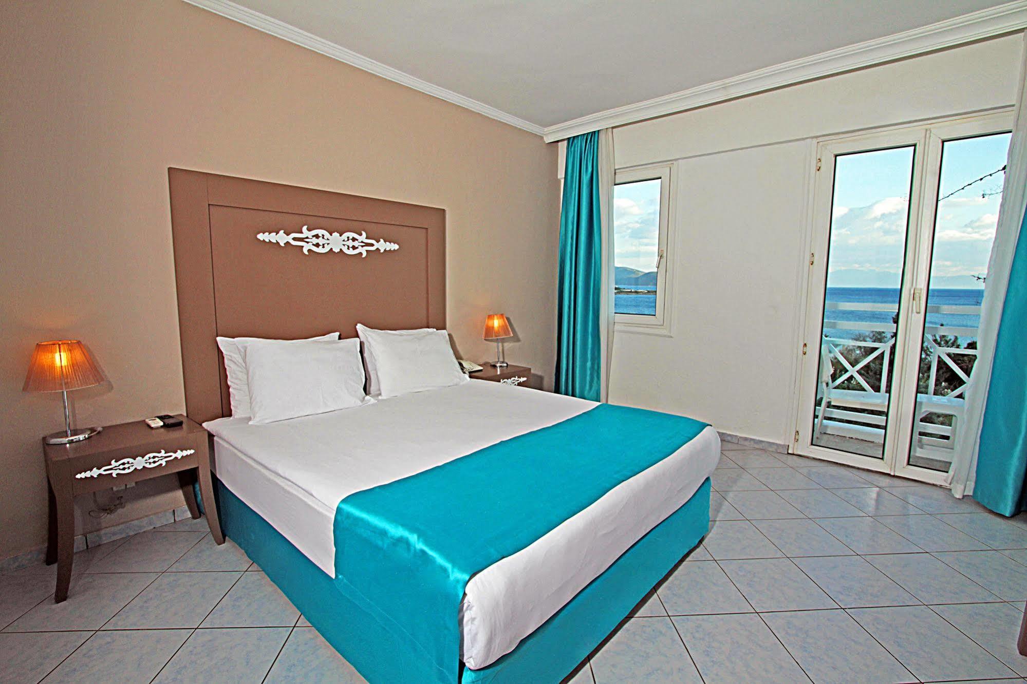 Resort Rexene