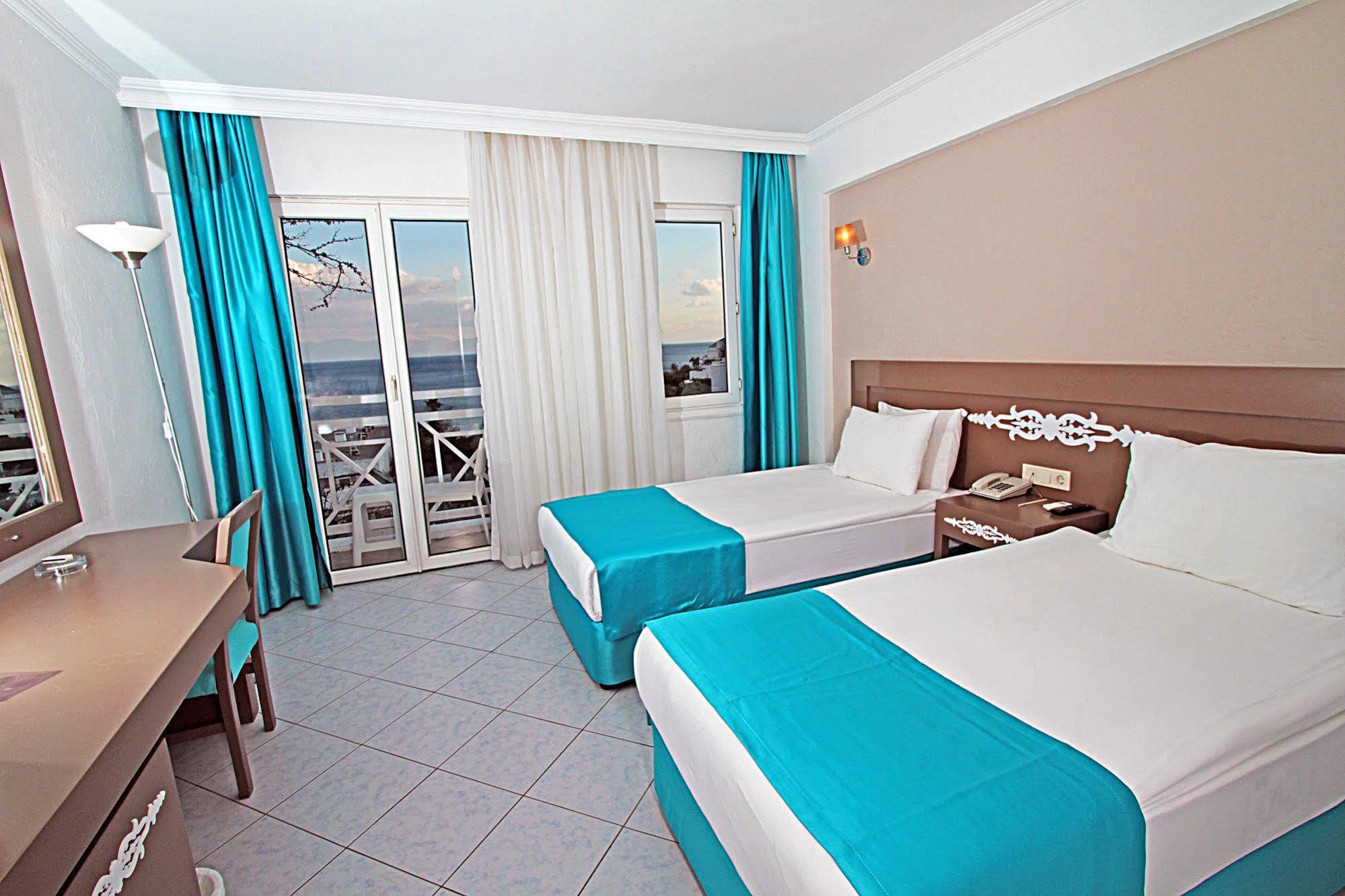 Resort Rexene